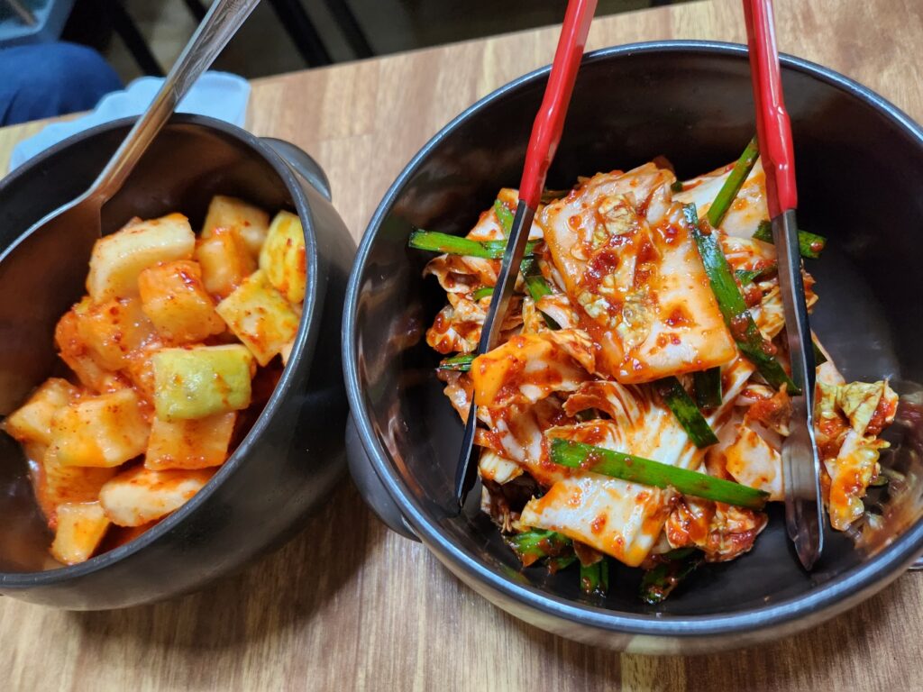충주 맛집 소탱이어죽 김치